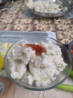 ખીચું (Khichu Recipe In Gujarati) રેસીપી મુખ્ય ફોટો