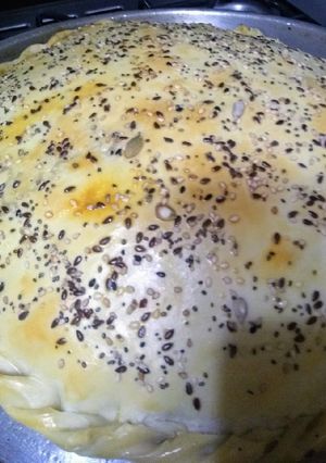Una foto de Tarta de atún con salsa blanca👩🏼‍🍳