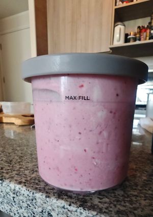 Una foto de Helado de Kéfir y Frutos Rojos