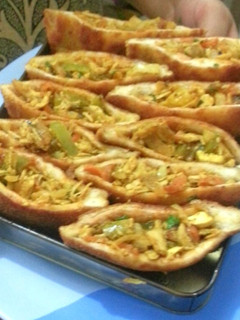 A picture of Bread pockets.