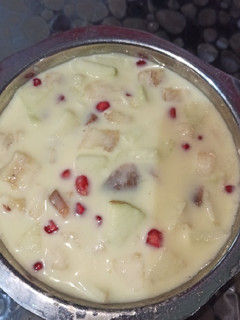 ફ્રુટ સલાડ (Fruit Salad Recipe In Gujarati) રેસીપી મુખ્ય ફોટો