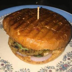 Burger A picture of Burger.