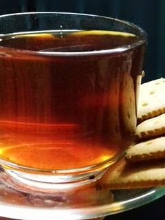 A picture of Pyaaz Chaa (Onion Peel Tea).