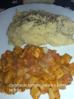 Una foto de Puré de patata y heura ✌️