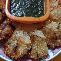 A picture of Sabudana tikki.