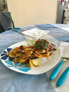 Una foto de Pechuga de pollo rellena