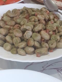 Una foto de Habas con jamón