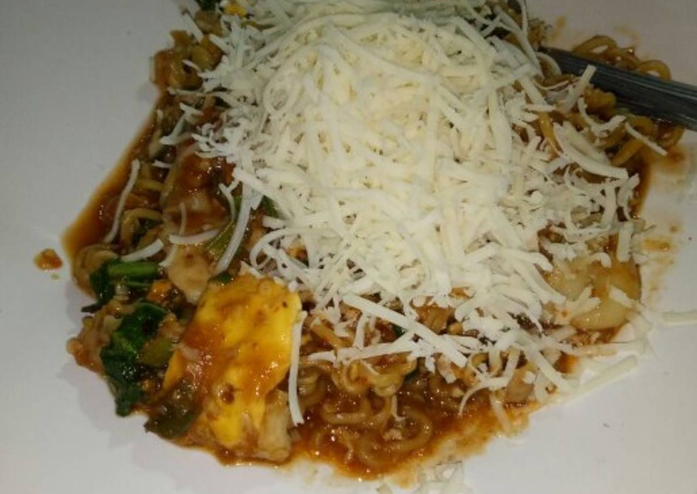 Mie Sadis Pedas (indomi)
