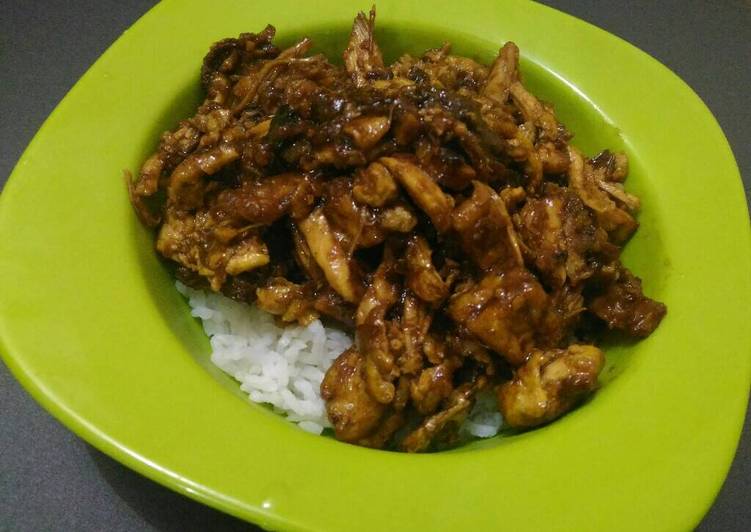 Krengsengan Ayam Suwir