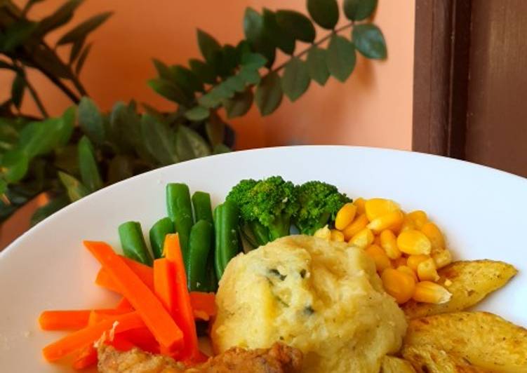 Resep Steak Ayam Saus Jamur dengan Mashed Potato yang Bikin Ngiler