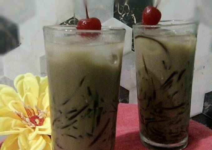 Cara Gampang Membuat Es Cappucino Cincau yang Bisa Manjain Lidah