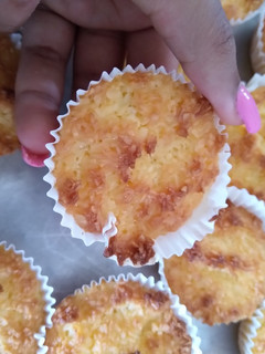 A picture of Bolinhos de coco.