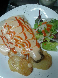 Una foto de Bacalao en salsa holandesa
