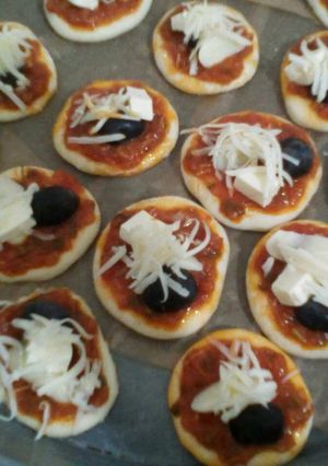 صورة لوصفة ميني بيتزا Mini Pizza