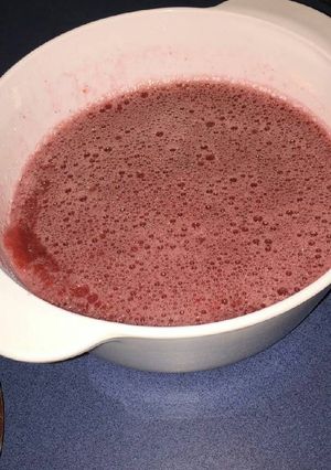 Una foto de Gelatina con fresas naturales