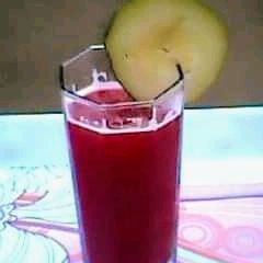 A picture of Beetcarrot juice.