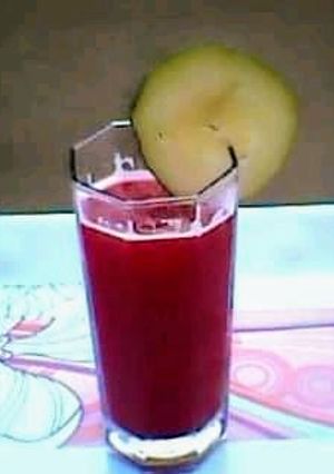 A picture of Beetcarrot juice.