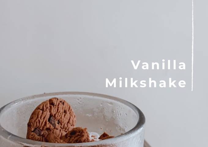 Vanilla Milkshake (w Cookie Crumbs)