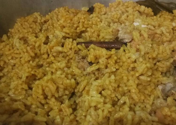 Bagaimana Menyiapkan Nasi kebuli ayam Anti Gagal