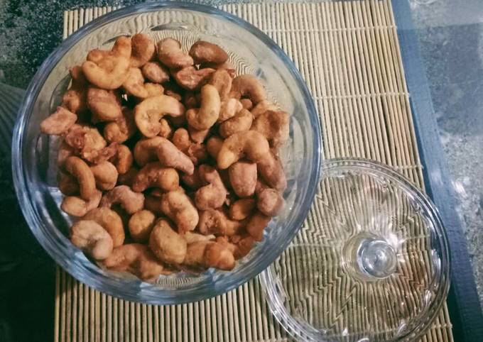 Kacang Mede Pedas Gurih
