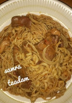 A picture of Maccaroni and spaghetti.