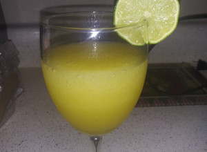 Una foto de Frozen Mango Margarita🍹