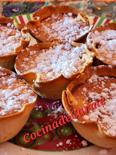 Una foto de Pastelitos de queso y mermelada de naranja