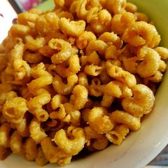 A picture of Crispy fried macaroni.