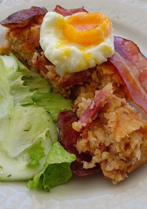 Foto de Migas de Pão Alentejano e Bacon com Ovos escalfados