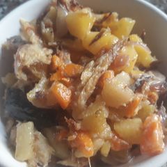 A picture of Irish potatoes with smoked fish.