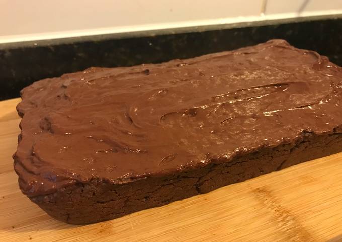 Brownie fit con cobertura saludable de chocolate Receta de Villarroel P  Romina- Cookpad