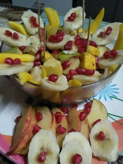फ्रूट चाट (Fruit chaat recipe in hindi) रेसिपी मुख्य फोटो