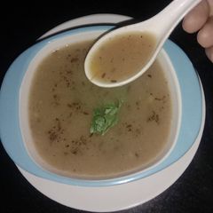 A picture of Bottle gourd soup.