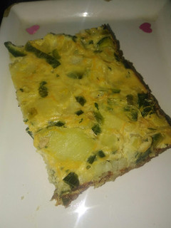 Una foto de Tortilla de papa y verduras saludable al horno