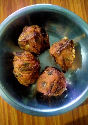 A picture of Onion bonda.