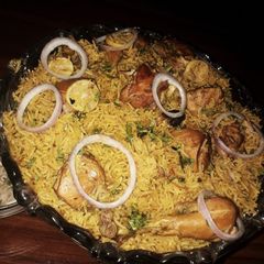 A picture of Chicken nazakat pulao🍽.