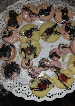 Una foto de Galletitas pepas Y MASITAS