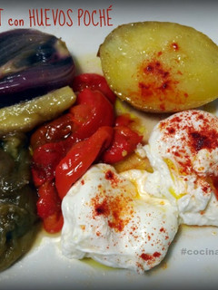 Una foto de Espencat con huevos poché