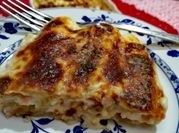 Una foto di crepes salate ripieno