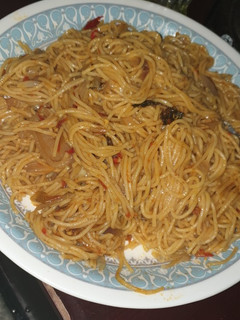 A picture of Spaghetti jollof.