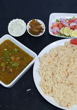 A picture of DAAl CHAWAL PLATTER.
