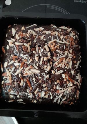 ચોકલેટ ડ્રાયફ્રુટ કેક (Chocolate Dry Fruit Cake Recipe In Gujarati) રેસીપી મુખ્ય ફોટો
