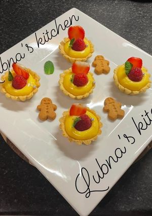 A picture of Mini Fruit Tarts with Vanilla Pastry Cream.