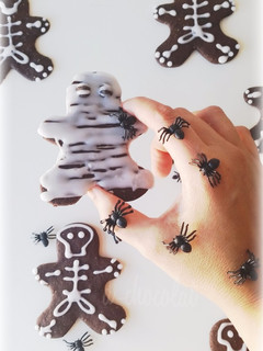 Una foto de Galletas esqueleto para halloween (sabor chocolate)