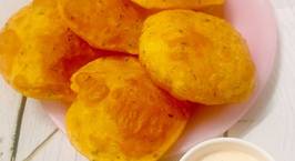 Hình ảnh món Aloo puri (bánh khoai tây chiên phồng Ấn Độ)