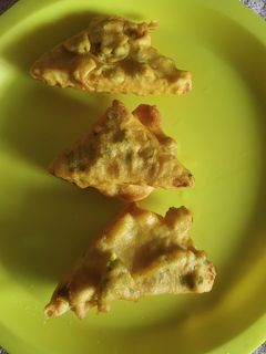 ब्रेड पकोड़ा (Bread pakoda recipe in Hindi) रेसिपी मुख्य फोटो