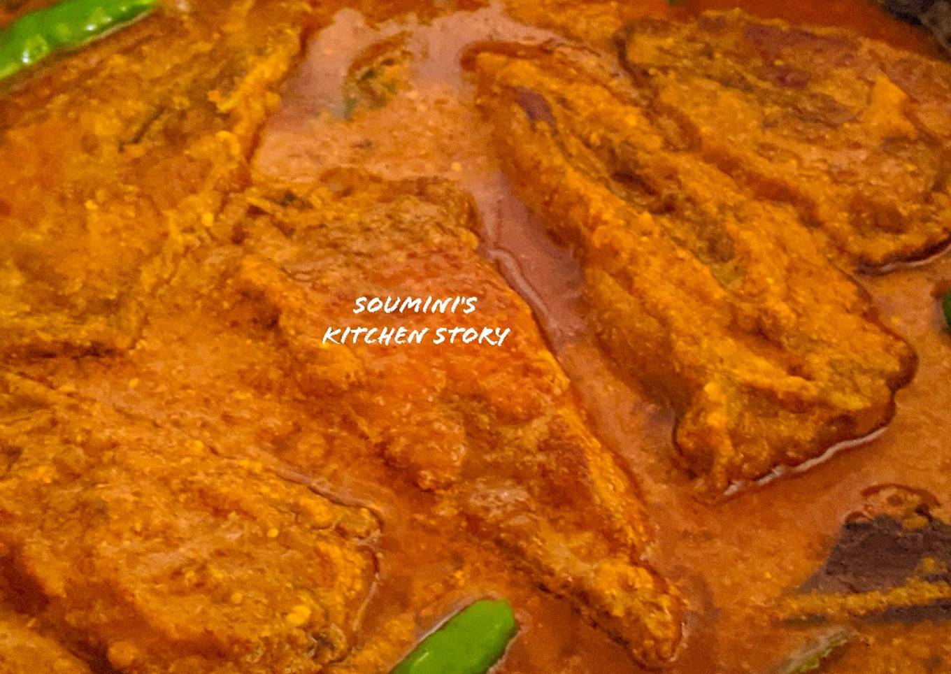 Chitol Fish Kaliya (Indian Knife fish Curry)