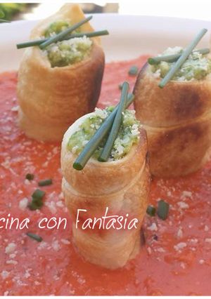 Foto di Cannoli con zucchine ed erbe aromatiche