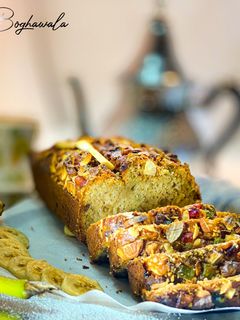 ટી ટાઈમ બનાના-ડ્રાય ફ્રૂટ કેક (Banana Dry Fruit Cake Recipe In Gujarati) રેસીપી મુખ્ય ફોટો