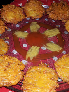 प्याजी (Pyazi recipe in hindi) रेसिपी मुख्य फोटो